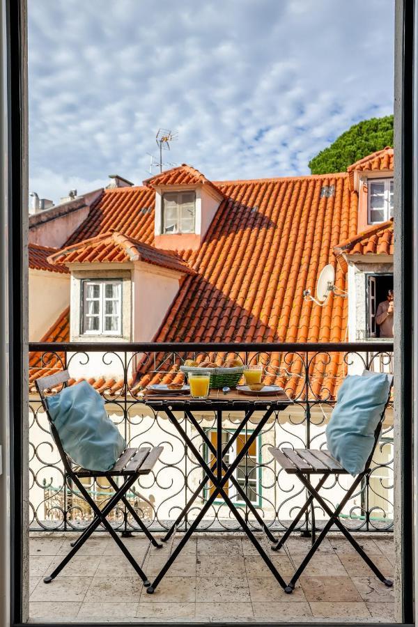 Castelo Apartment - Beautiful Balcony View Lisboa Extérieur photo